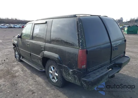 2000 GMC Yukon Denali из США, поврежденный, VIN 1GKEK63R8YR229812
